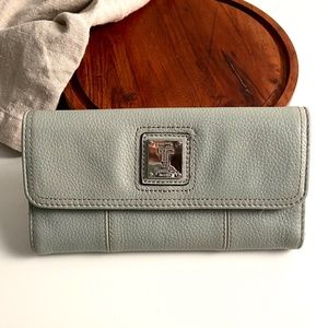 LIKE NEW Tignanello leather wallet in sage-gray